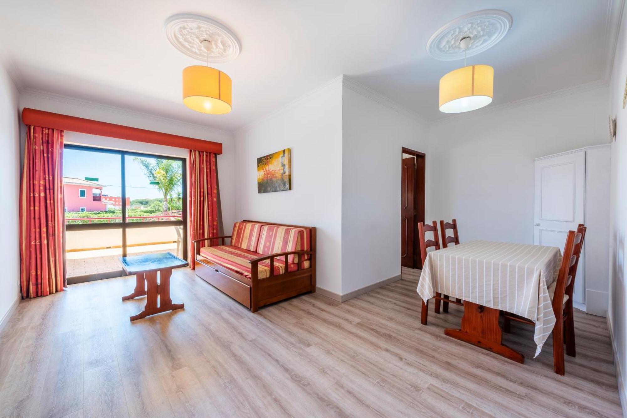 Solgarve Lejlighedshotel Quarteira Eksteriør billede